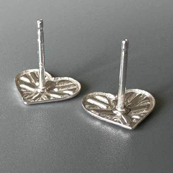 Sterling Silver England Flag Heart Studs - Picture 6 of 16